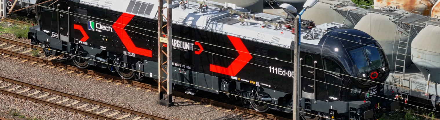 train on tracks